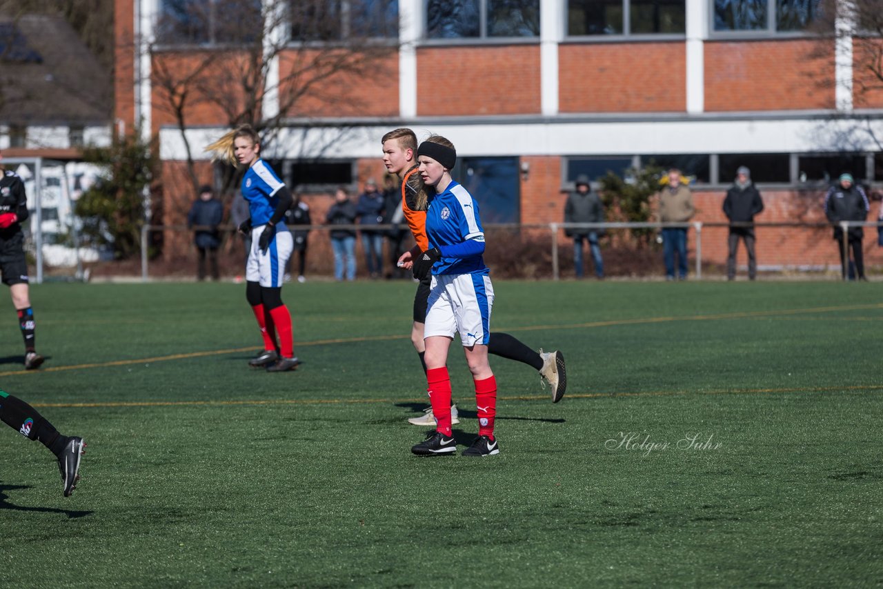 Bild 312 - B-Juniorinnen Halbfinale SVHU - Holstein Kiel : Ergebnis: 3:0